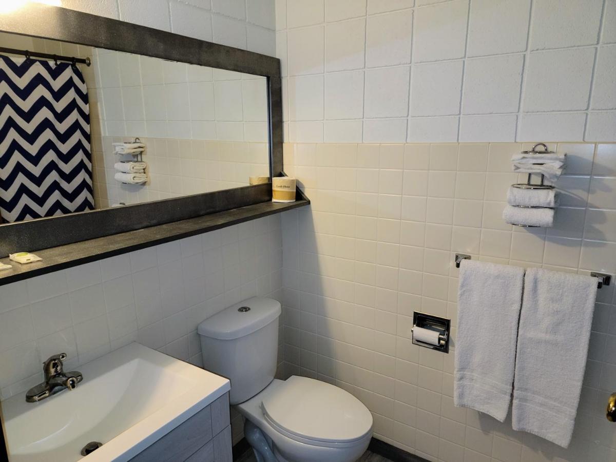 Skyview Motel - Prairie Du Sac מראה חיצוני תמונה