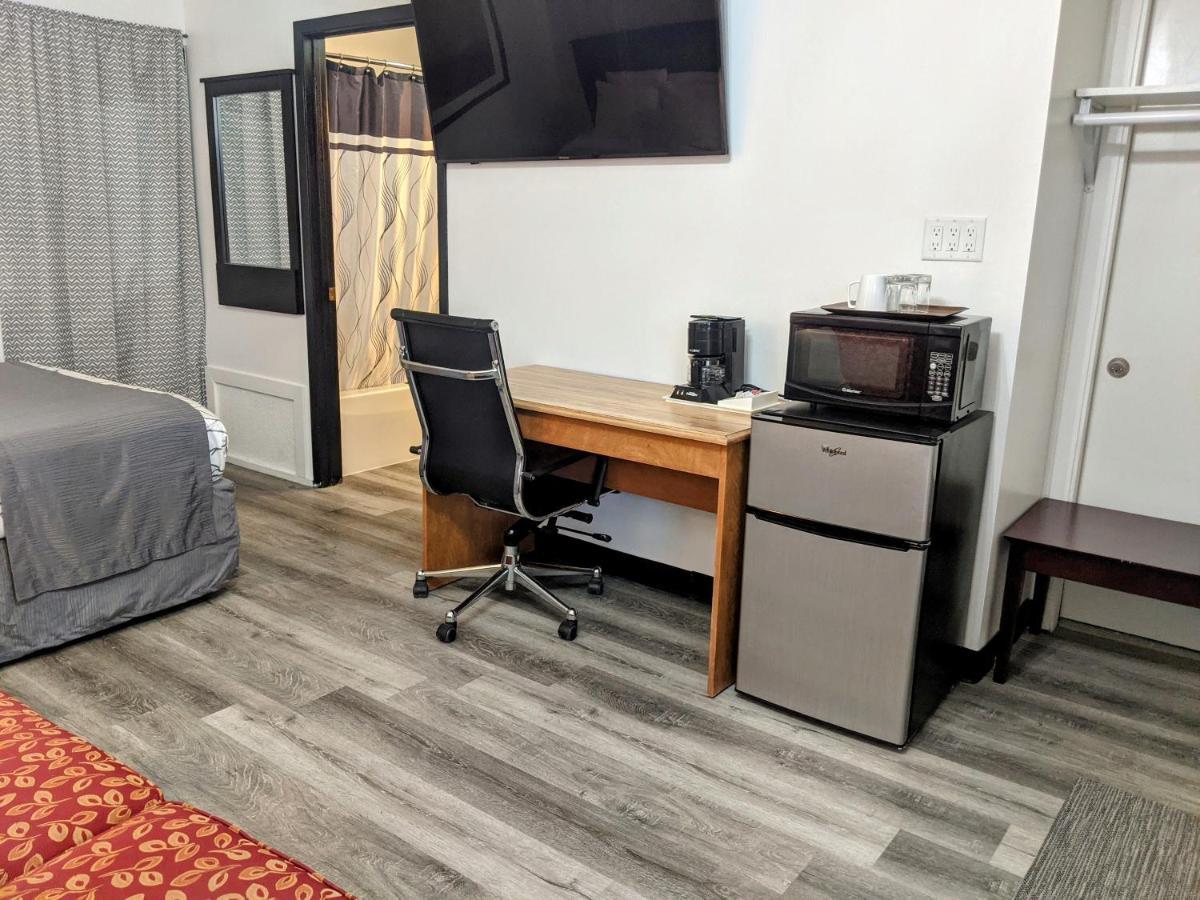 Skyview Motel - Prairie Du Sac מראה חיצוני תמונה