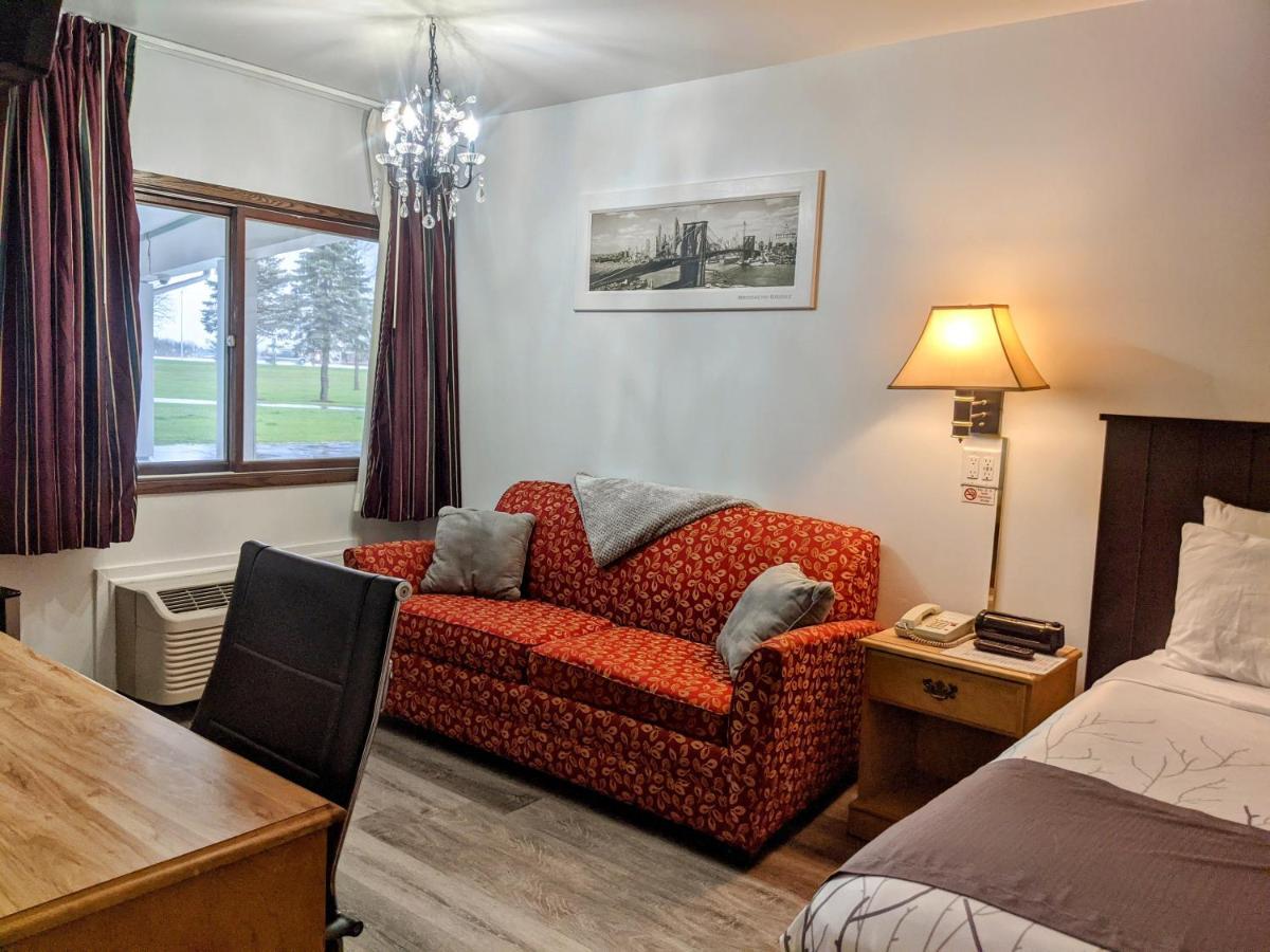 Skyview Motel - Prairie Du Sac מראה חיצוני תמונה