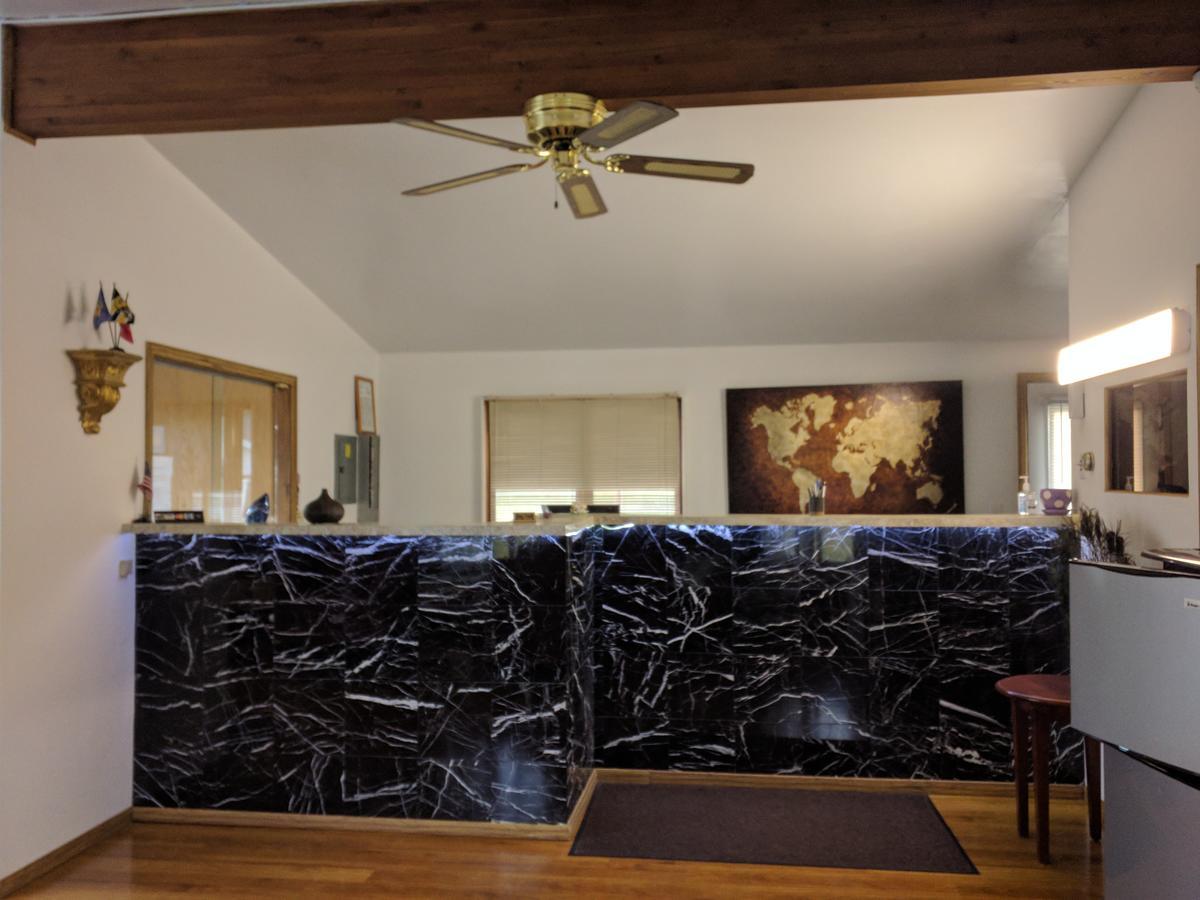 Skyview Motel - Prairie Du Sac מראה חיצוני תמונה